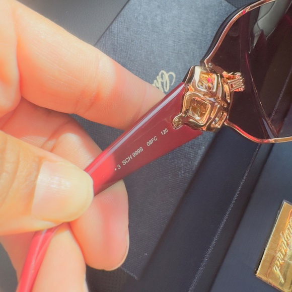 Sunglasses - Picture 5 of 11